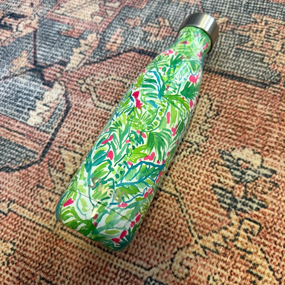 Lilly Pulitzer x Starbucks Swell Water Bottle